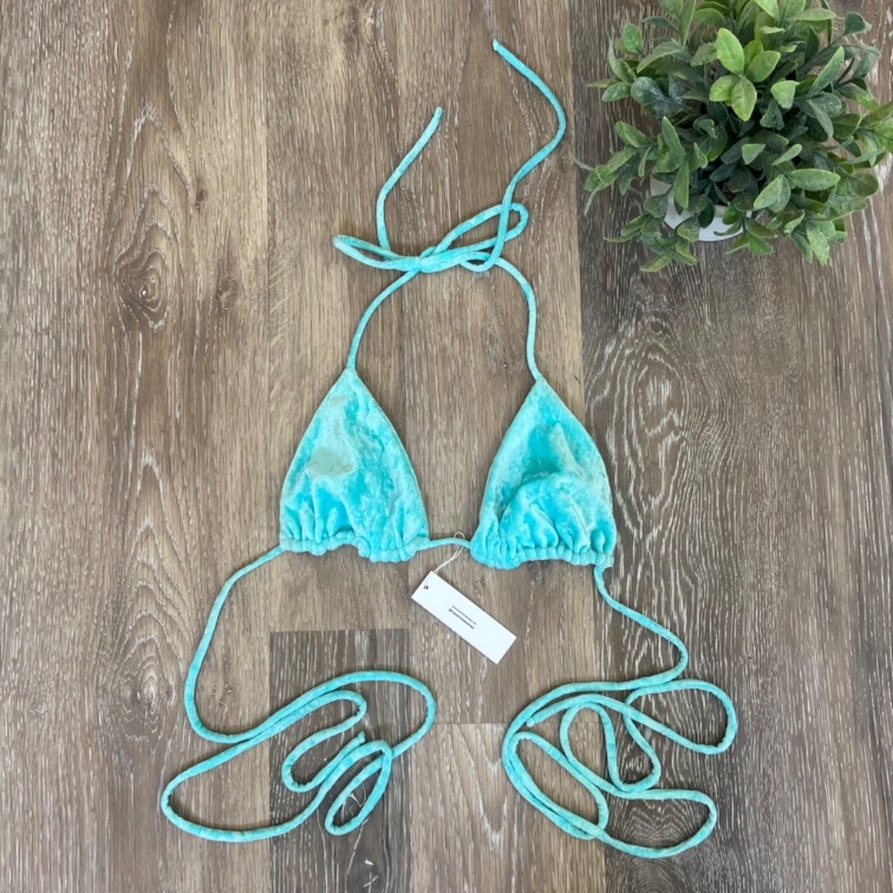 iNAMORATA Frost Aquamarine Blue Crushed Velvet Bikini Top Size M